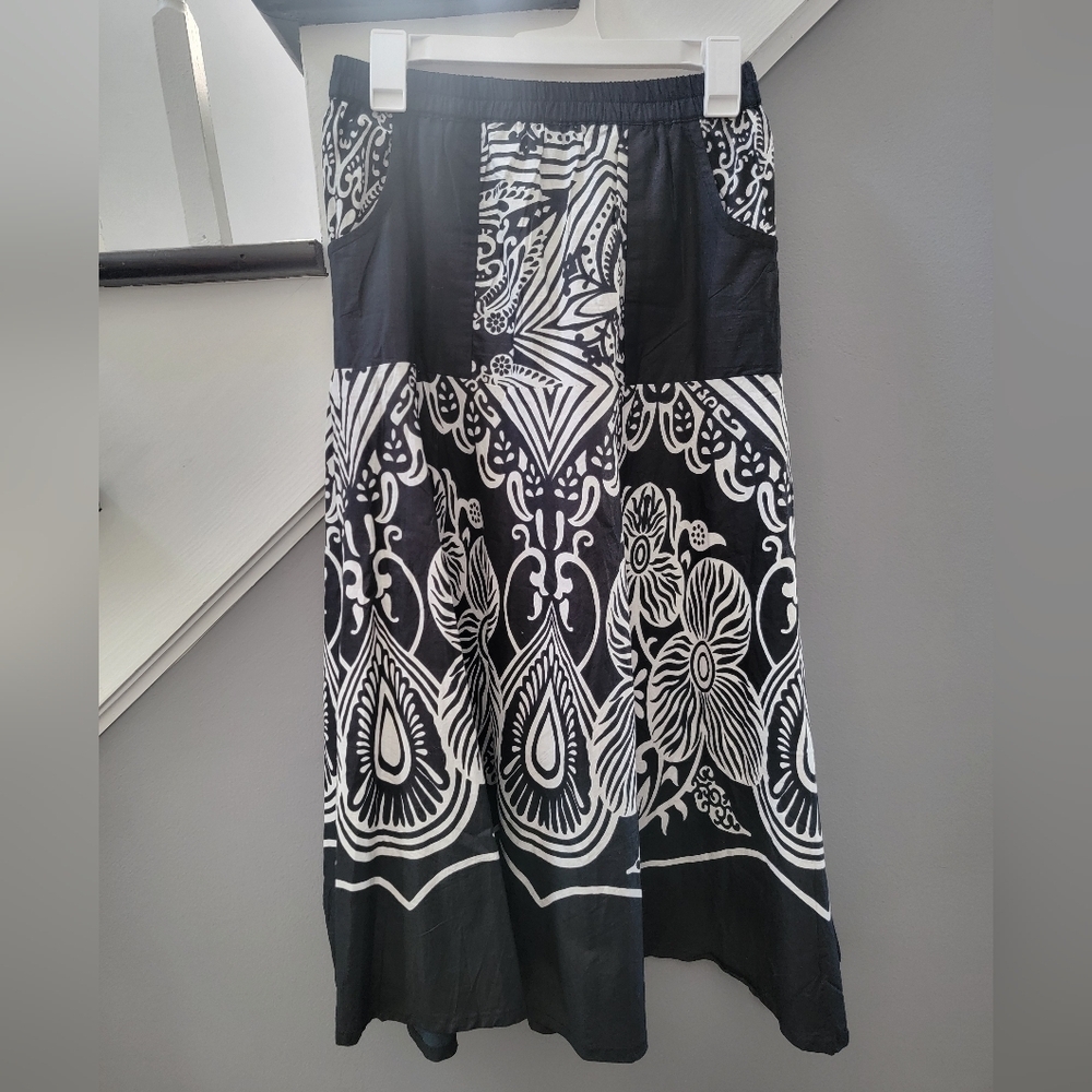 Uniti Casuals Skirt Maxi Tiered Peasant Boho Indiecore One Size  Pockets
